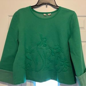 Kelly green ladies top with garden detail